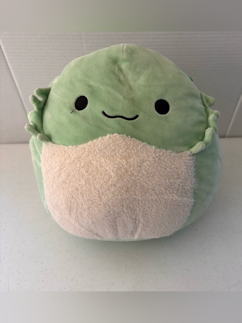 Squishmallows Archie Axolotl Plush Stuffed Animal Sea Creature Green White